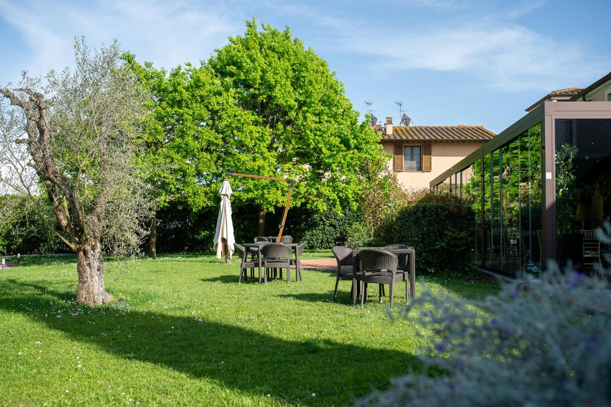 Le Colombaie Country Resort Ponsacco Zewnętrze zdjęcie